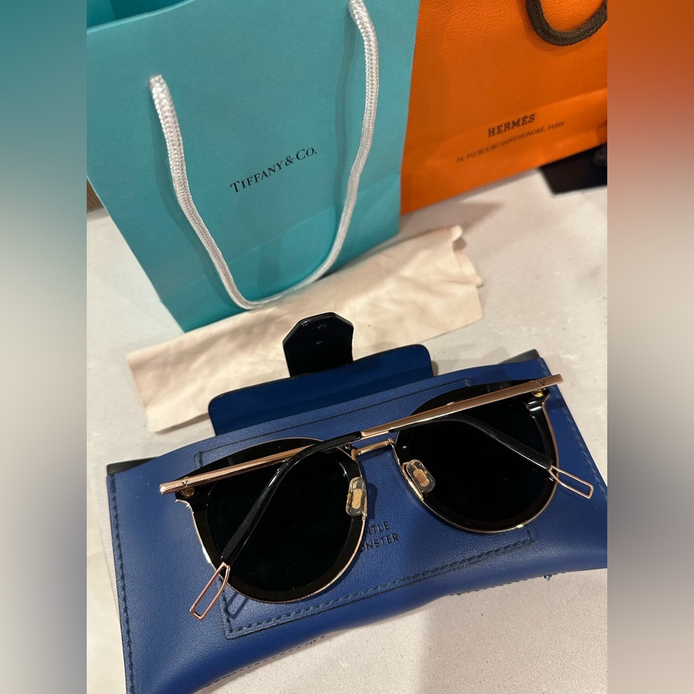 Gentle monster sunglasses - Picture 2 of 3